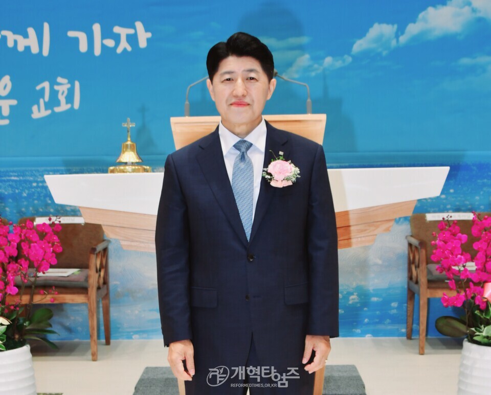아름다운교회 입당감사예배 모습