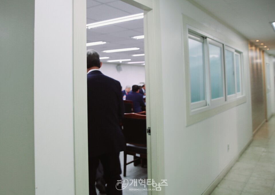 총준위 정책팀 주관, WEA 찬ㆍ반 토론회 모습