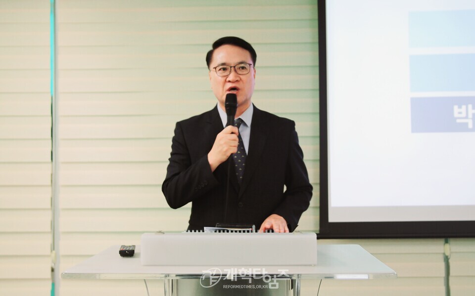 총회군선교회, 육군훈련소 훈련병 진중세례식 및 순교자의 영광 공연 모습