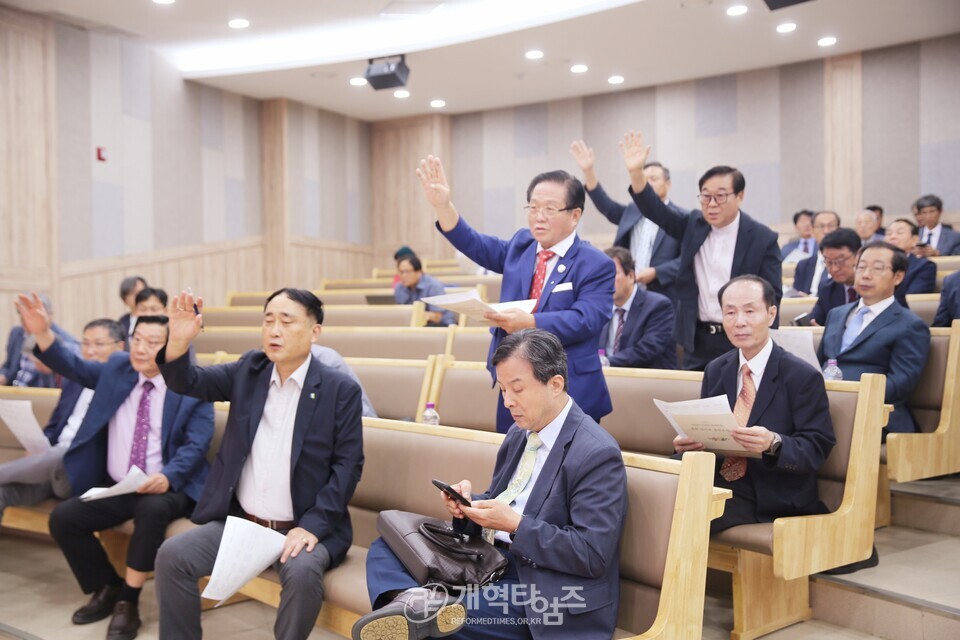 제31회기 중부협의회 총회 상비부 공천 모임 모습