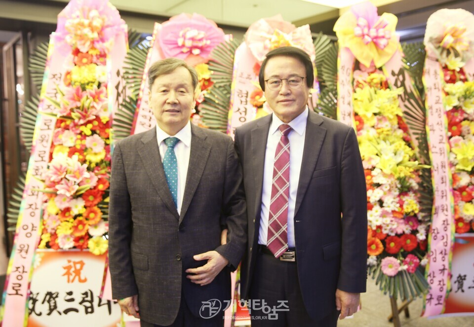 황재열 목사, 아들 결혼 예식 피로연 모습