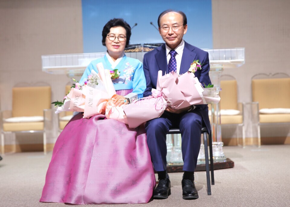 광주 겨자씨교회, 나학수 목사 원로목사 추대 및 박종은 목사 위임 감사예배 모습