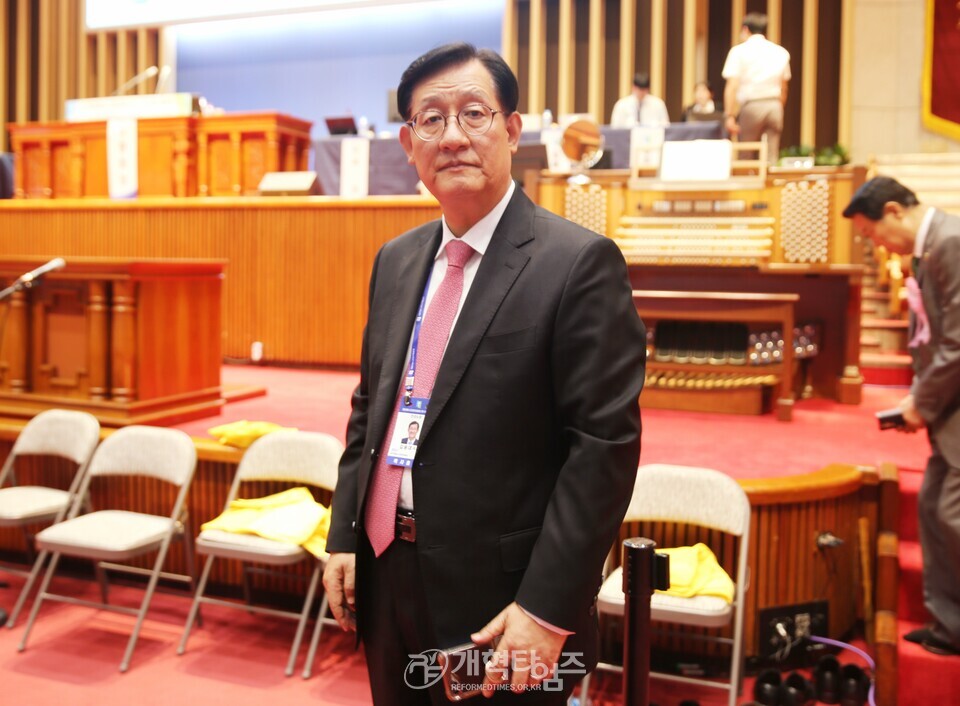 총회 서기 후보 전라노회 영광대교회 김용대 목사 모습