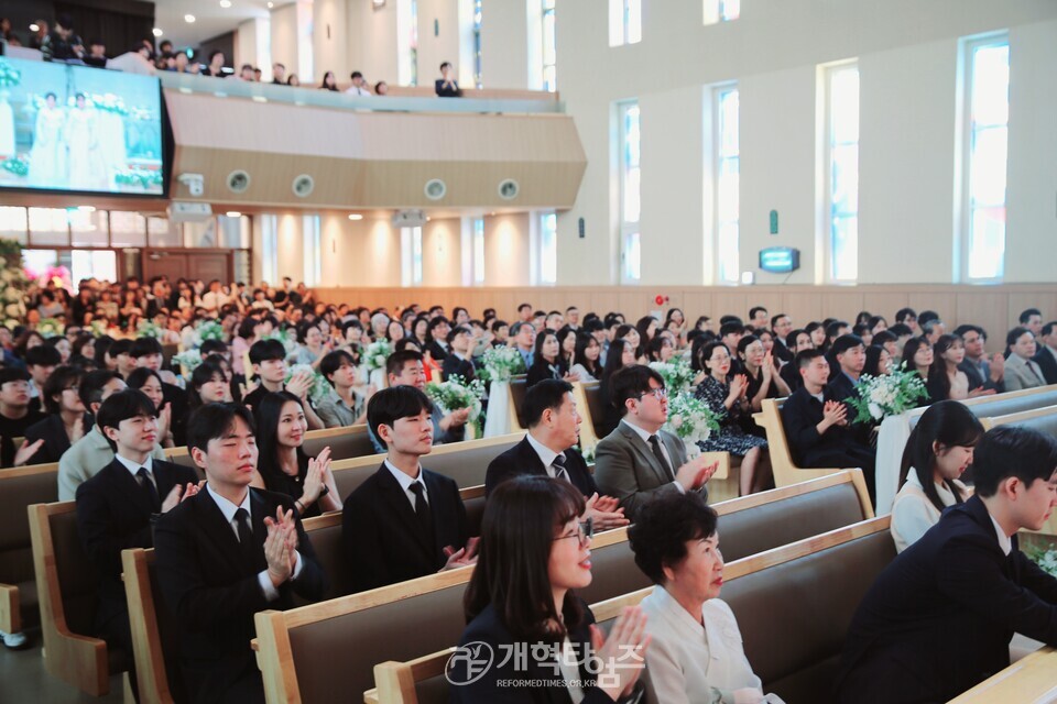 차기 중부협 회장 홍성현 목사, 아들 결혼 예식 모습