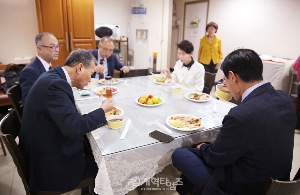 바른사회 건강가정 세움연합 세미나 및 창립총회 모습