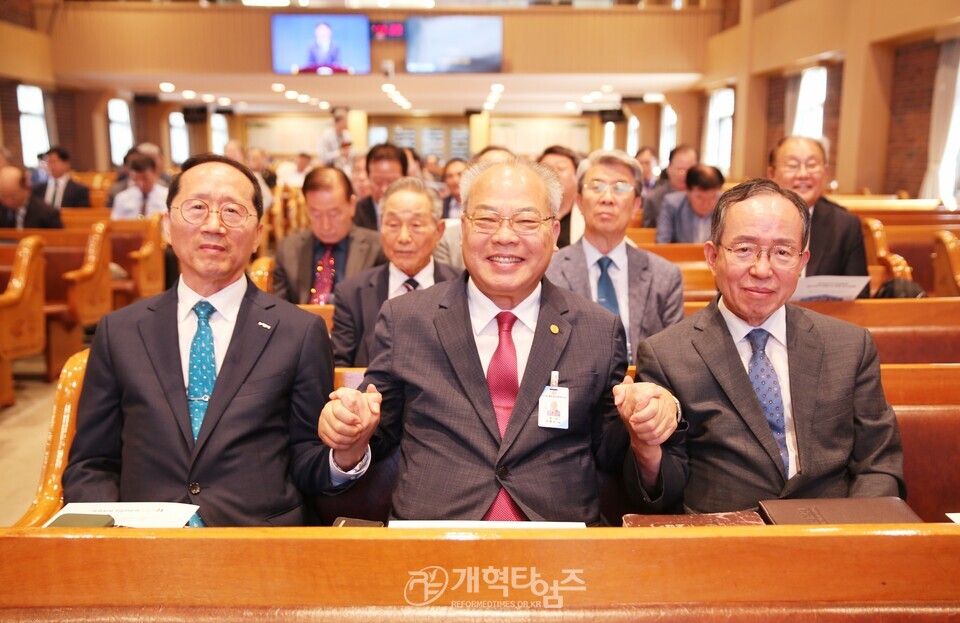 전국남전도회, 제45회기 회장 이ㆍ취임 감사예배 모습