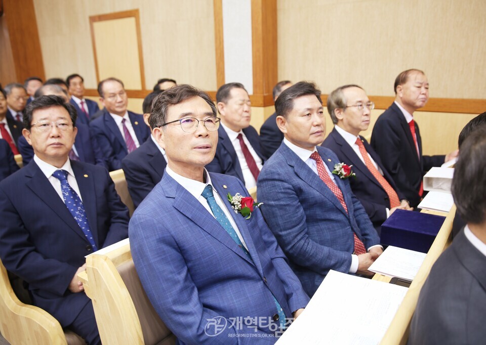 전국주교 증경회장 박인규 장로 원로 장로 추대식 모습