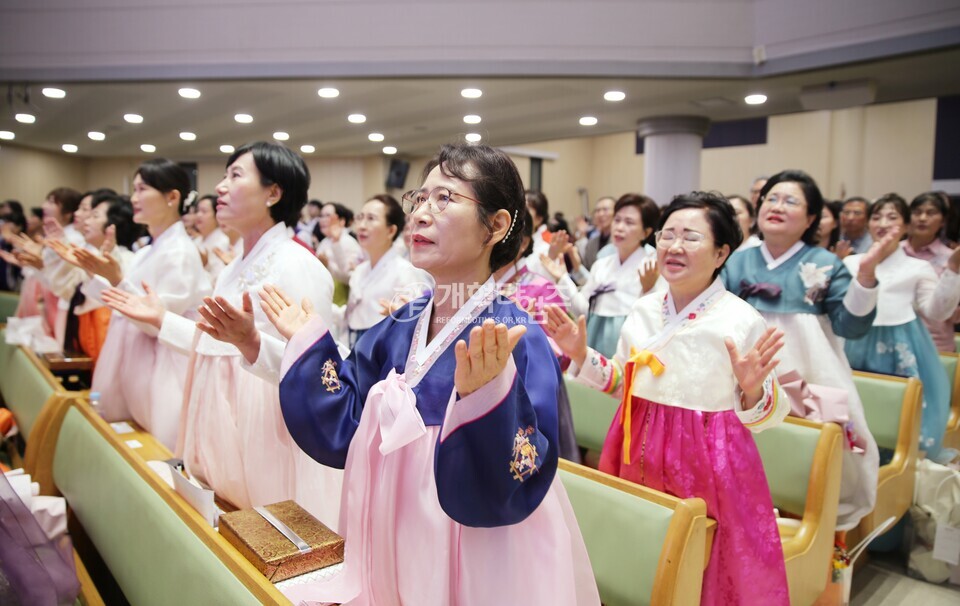 이천은광교회,「임직감사예배」모습