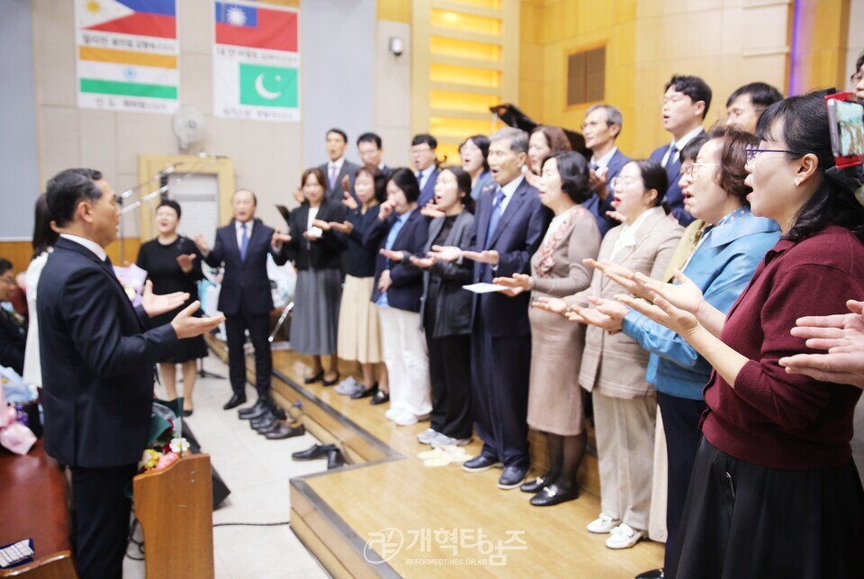 성산교회, 현상민 원로 목사 추대, 이아벨 목사 위임 감사예배 모습