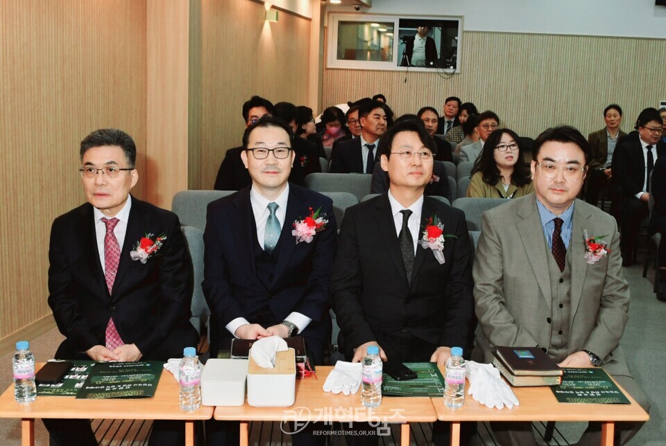 동한서노회 선한교회, 담임목사 취임 및 임직감사예배 모습