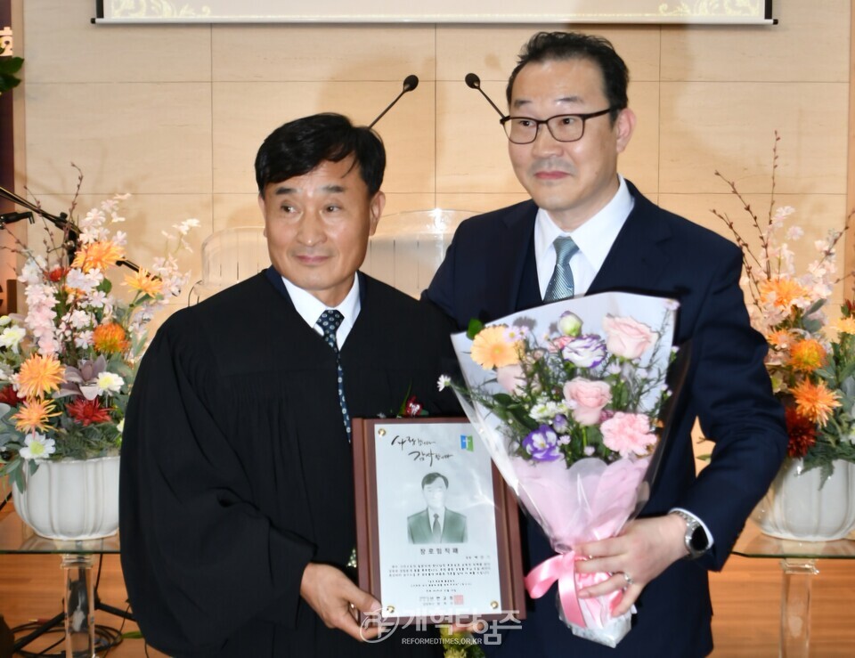 동한서노회 선한교회, 담임목사 취임 및 임직감사예배 모습