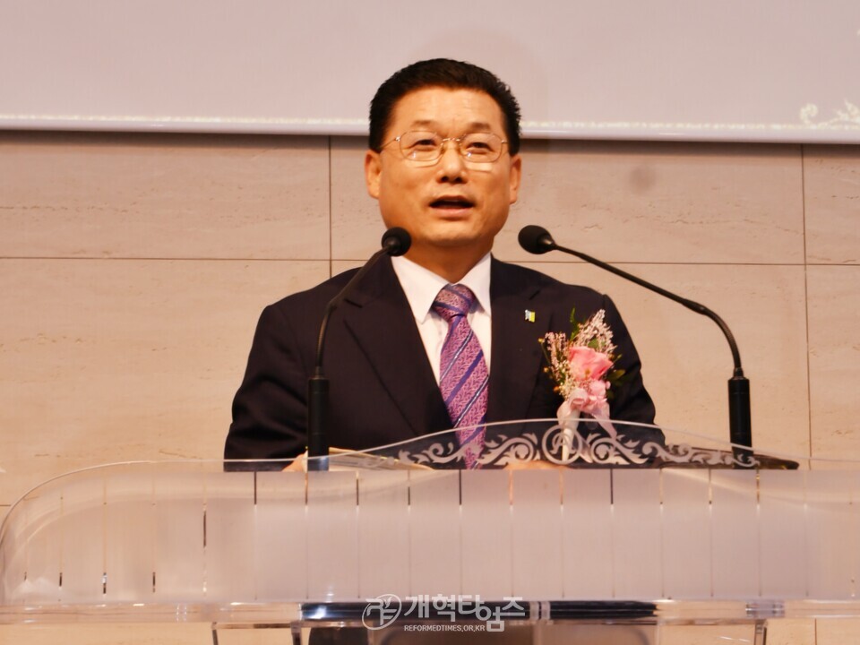 동한서노회 선한교회, 담임목사 취임 및 임직감사예배 모습