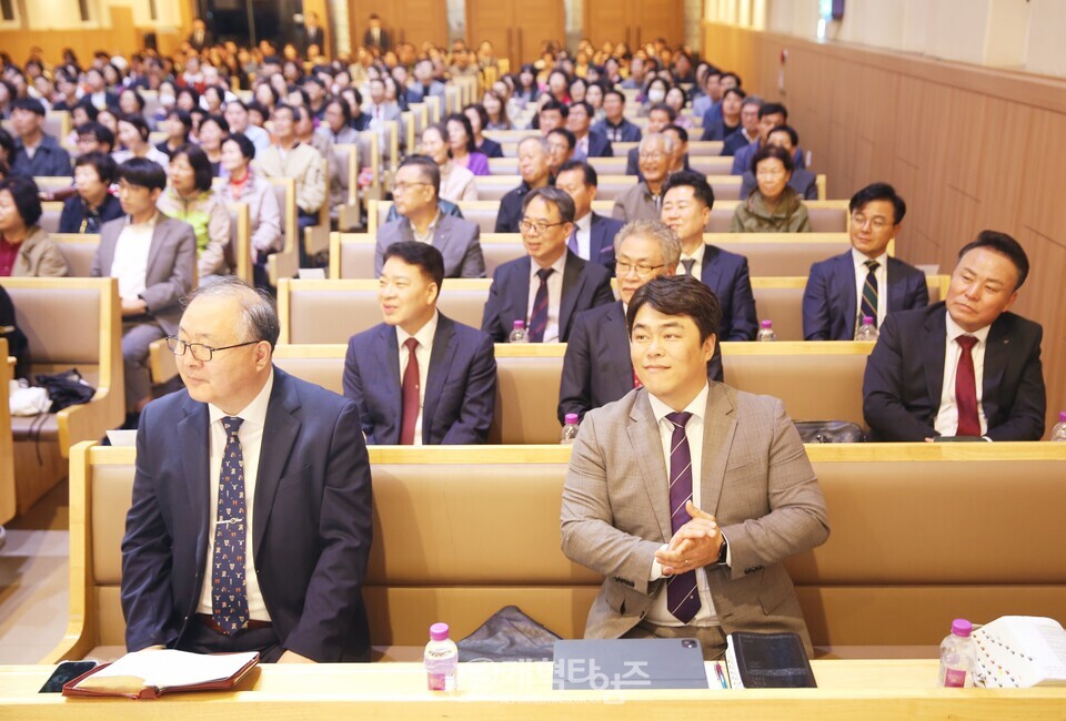 대전중앙노회, 기독신문 주필인 대구 대명교회 장창수 목사 초청,「청지기 세미나」모습