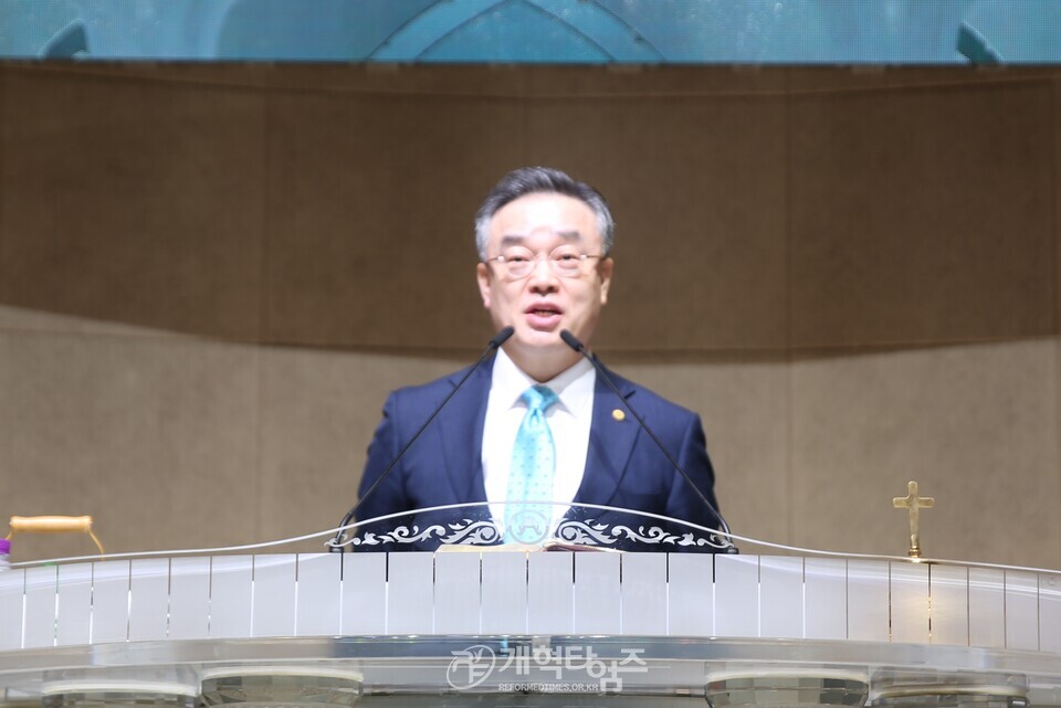 대전중앙노회, 기독신문 주필인 대구 대명교회 장창수 목사 초청,「청지기 세미나」모습