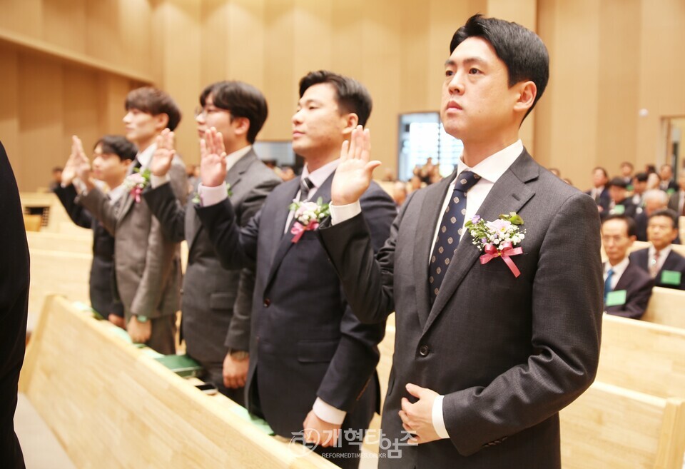서울노회,「장봉생 목사 총회장 취임 감사 및 축하」모습