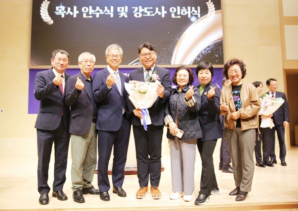 서울노회,「장봉생 목사 총회장 취임 감사 및 축하」모습