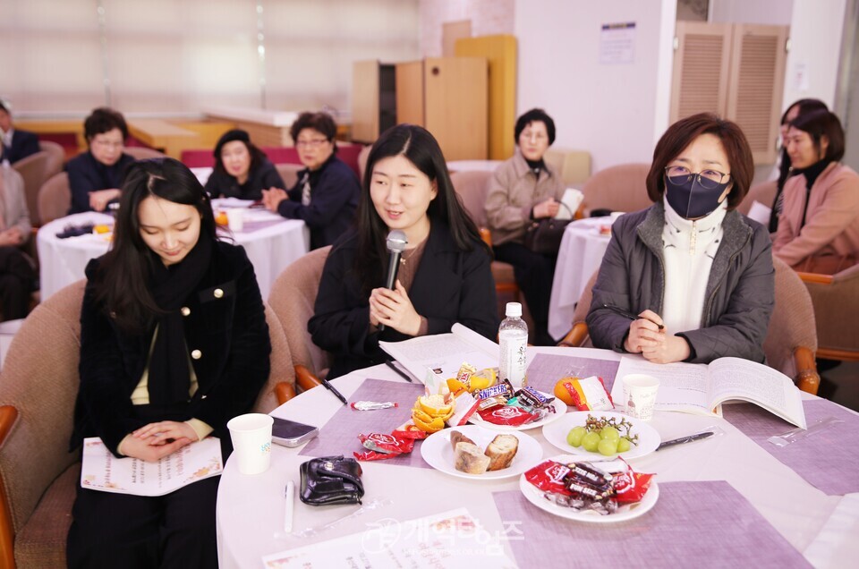 총신대 신대원 총여동문회 제2회 여성사역세미나 모습