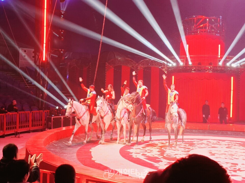 제12회기 서울ㆍ서북지역남전도회 임역원 수련회 모습