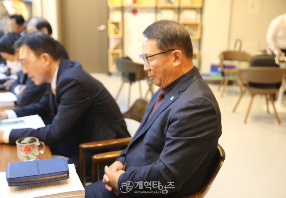 제110회 총회선거관리위원회 첫 전체회의 모습