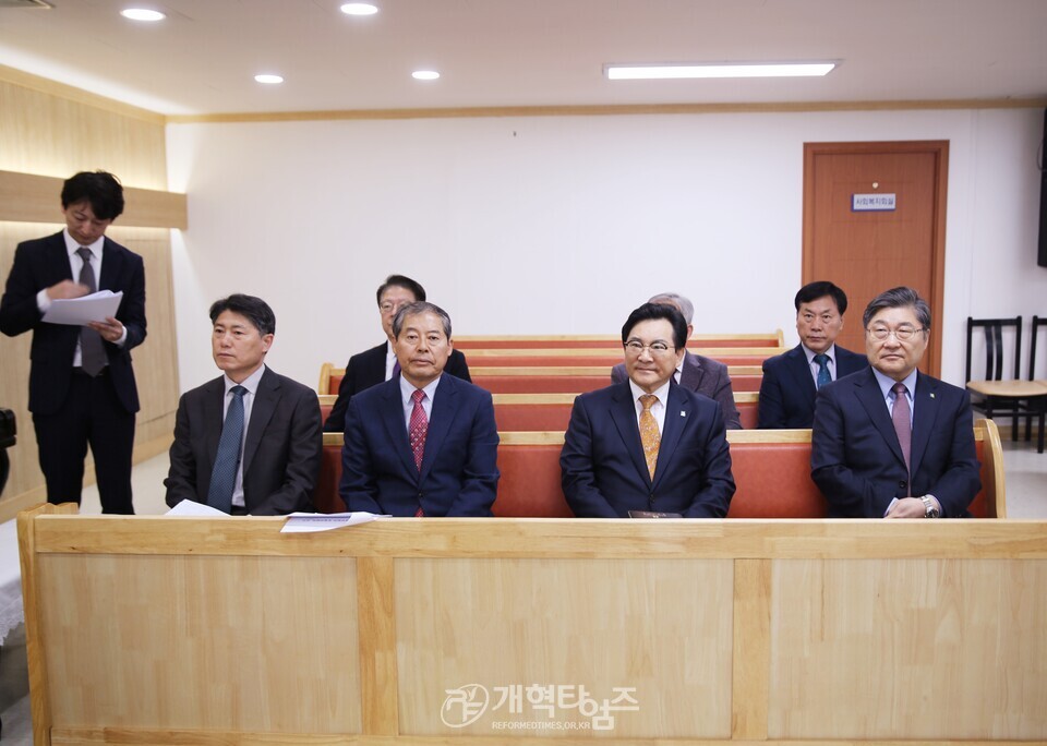 제110회기 총회상설위원회 및 특별위원회 조직 구성 전체회의 모습