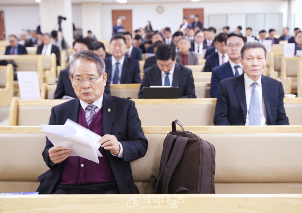 제110회기 총회상설위원회 및 특별위원회 조직 구성 전체회의 모습