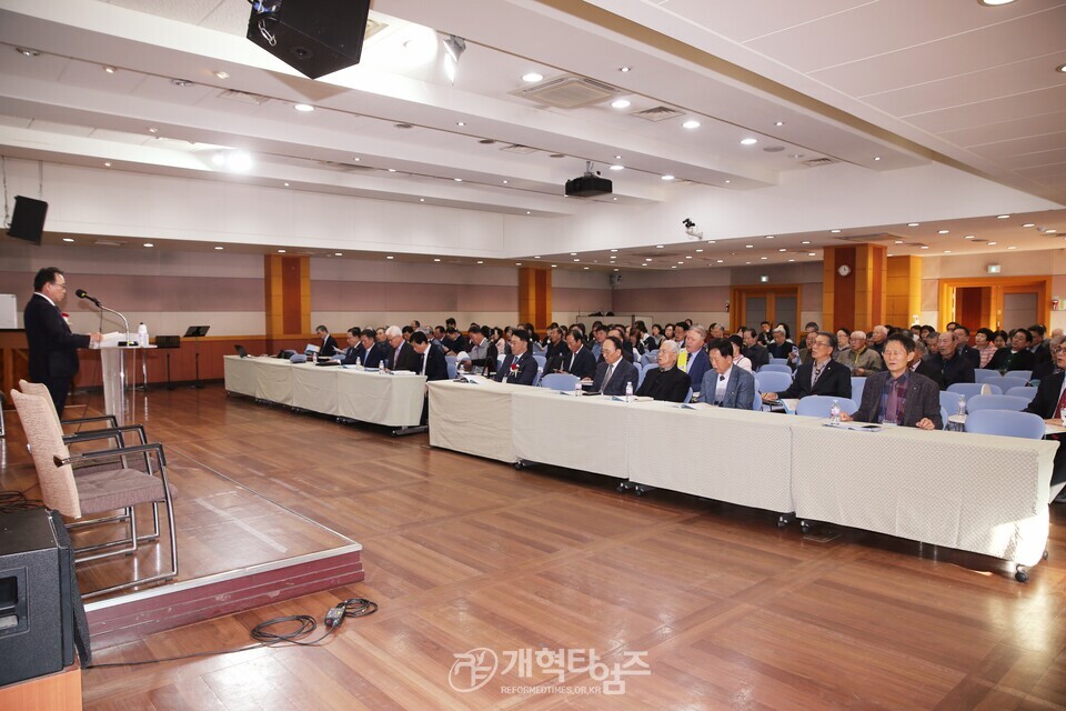 제17회기 수원지역장로회 14차 부부수련회 모습