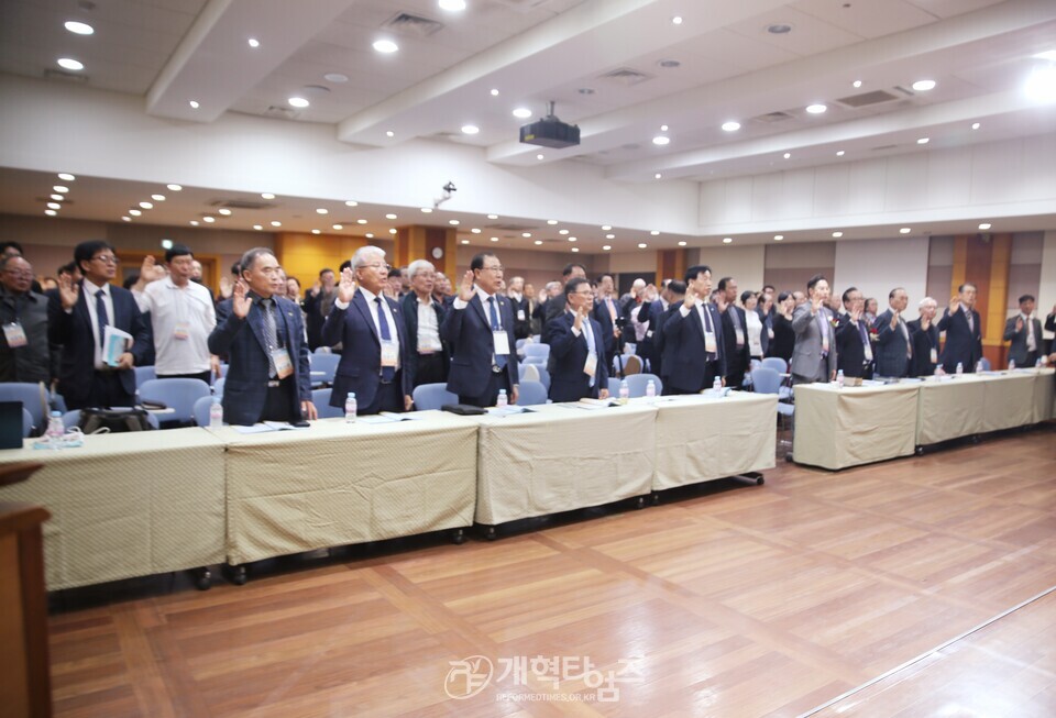 제17회기 수원지역장로회 14차 부부수련회 모습