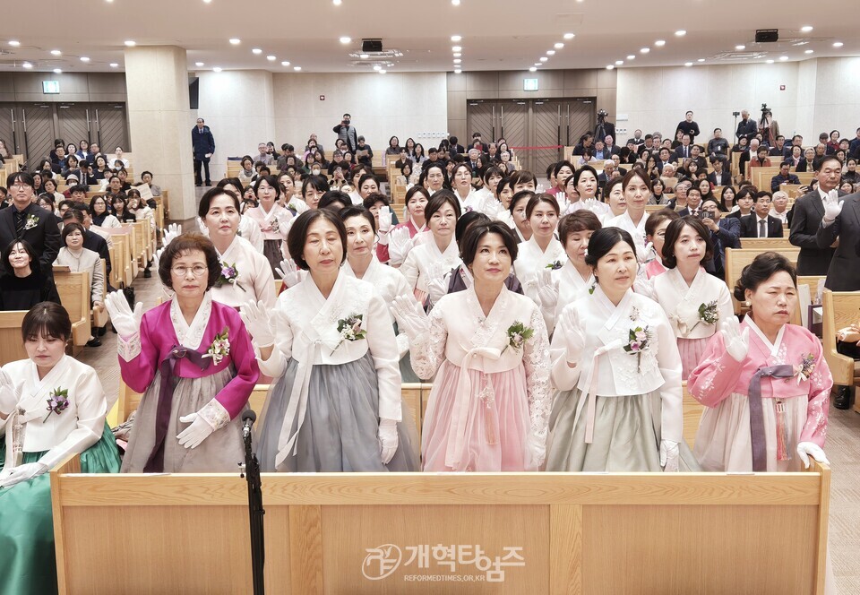 혜림교회, 임직 및 은퇴 감사예배 모습