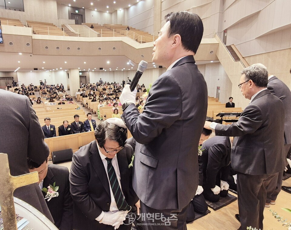 혜림교회, 임직 및 은퇴 감사예배 모습