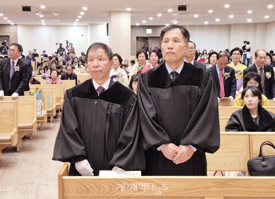 혜림교회, 임직 및 은퇴 감사예배 모습