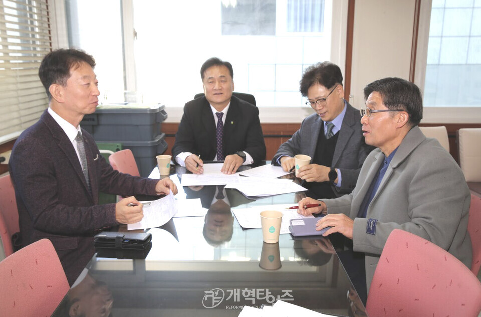 제110회기 총회 고시부 실행위원회 모습