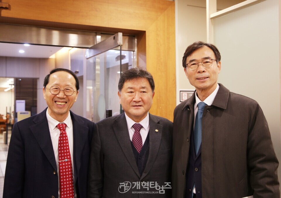 서울ㆍ서북지역장로회 고문ㆍ임원회의ㆍ중앙위원ㆍ자문위원 연석회의 모습