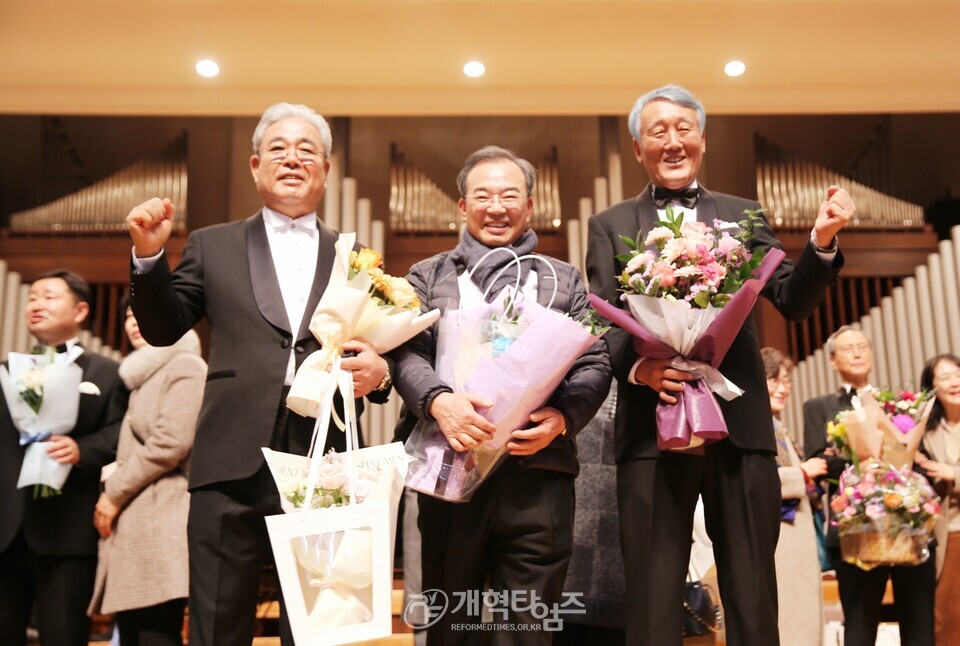 장로찬양단 코랄카리스, 제17회 정기연주회 모습