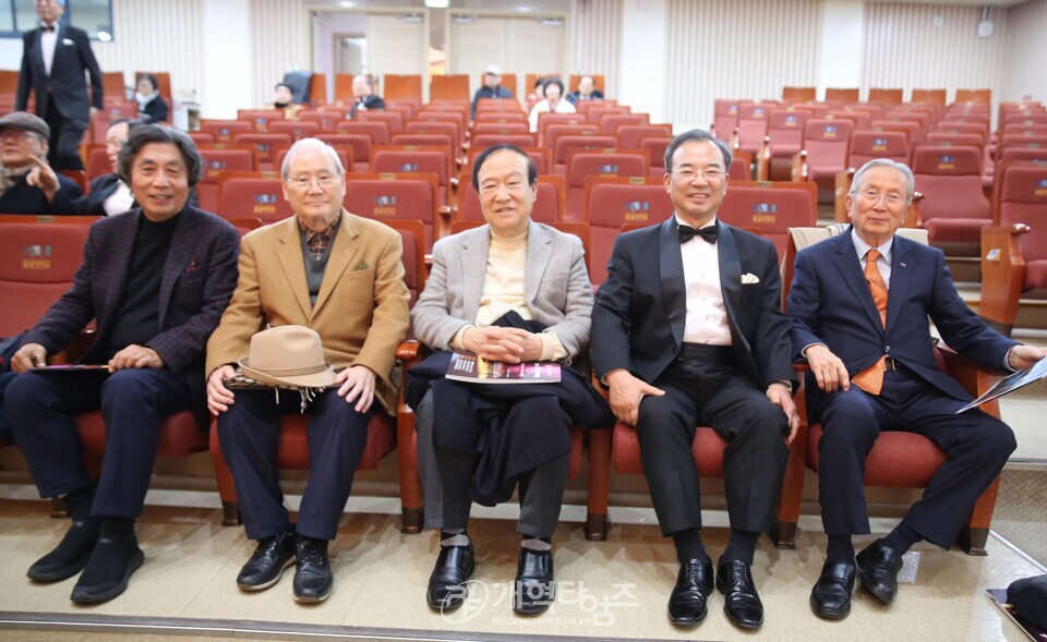 장로찬양단 코랄카리스, 제17회 정기연주회 모습