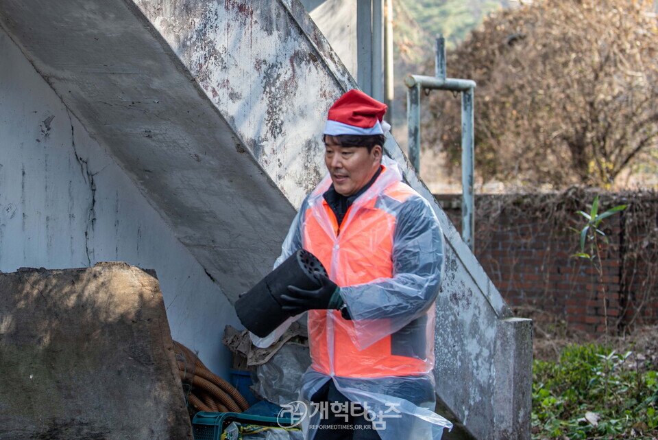 선한장로회, 이웃사랑 연탄 배달 나눔 행사 모습