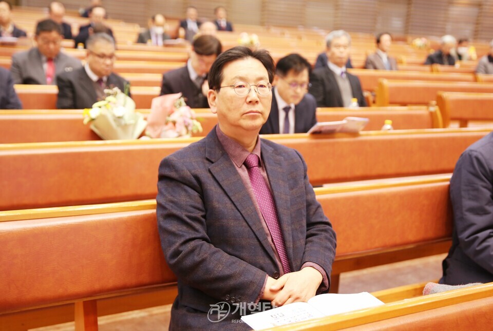 영남협의회 제 8회 정기총회 및 제110회 총회 당선인 축하 모습