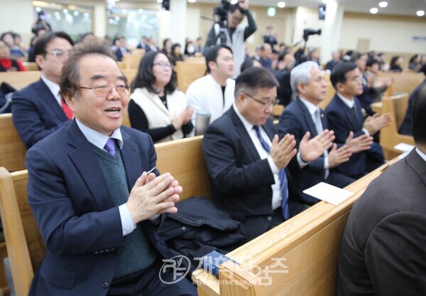 총회 기도와 전도운동본부 출범식 및 서울노회기도회 모습