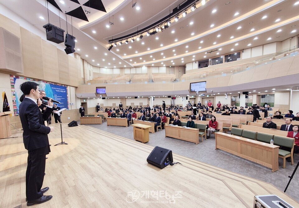 총회 기도와 전도운동본부 출범식 및 서울노회기도회 모습