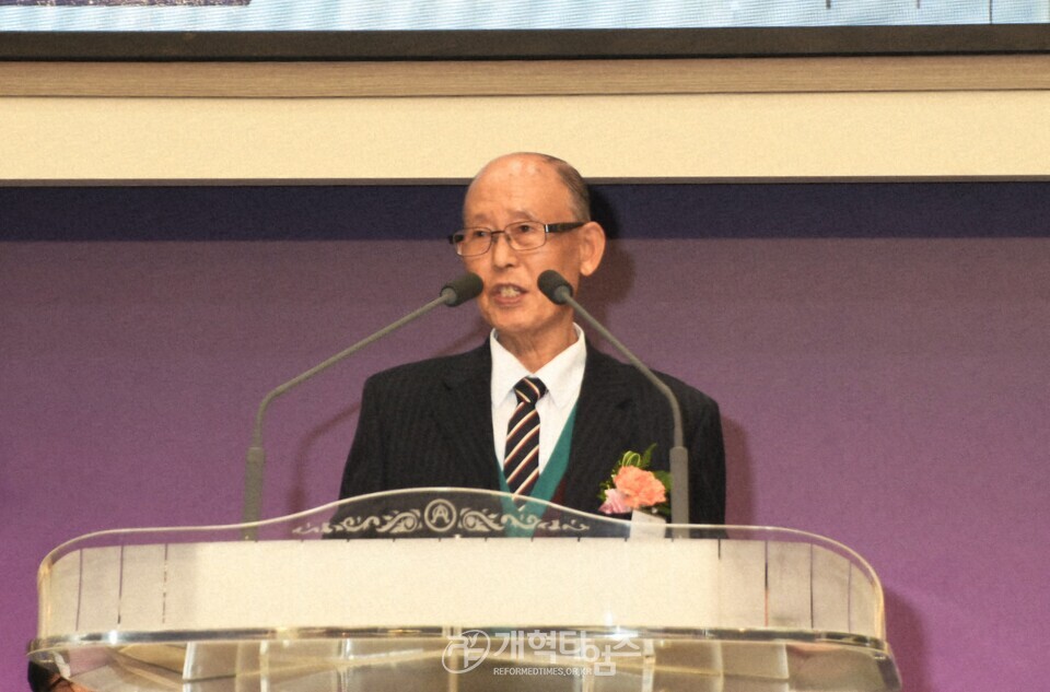 충정교회, 옥성석 원로 목사 추대 및 담임 목사 위임 감사예배 모습