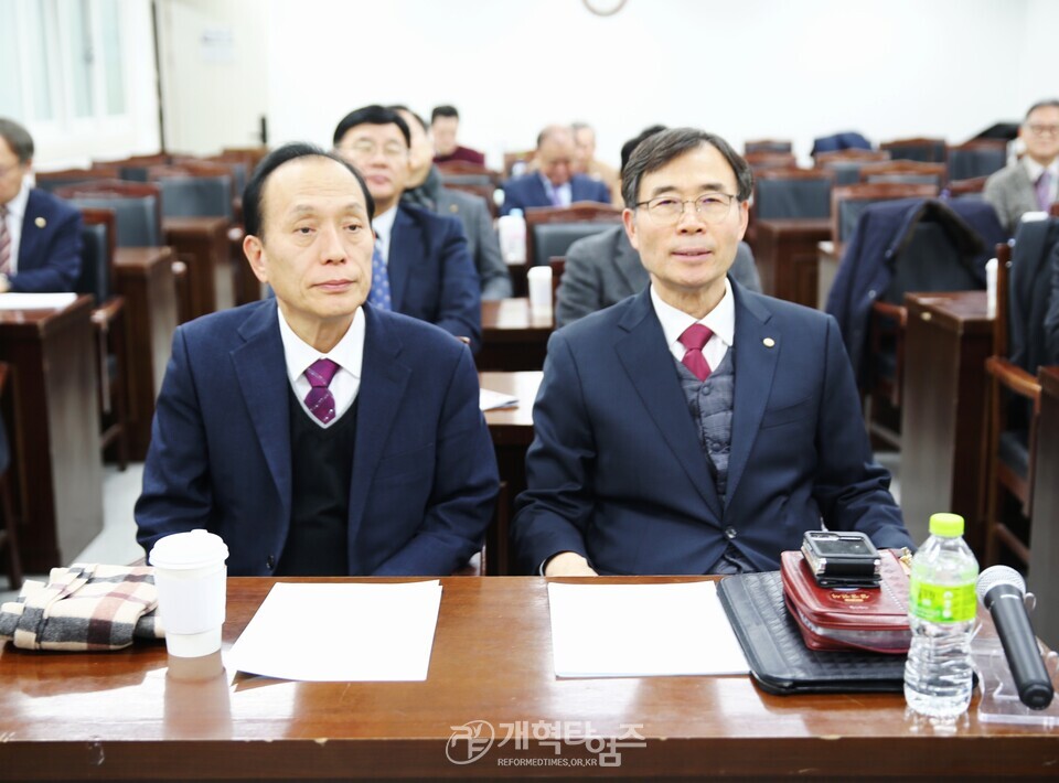 제55회기 전국장로회, 5개 지역장로회 회장 및 특별위원장 연석회의모습