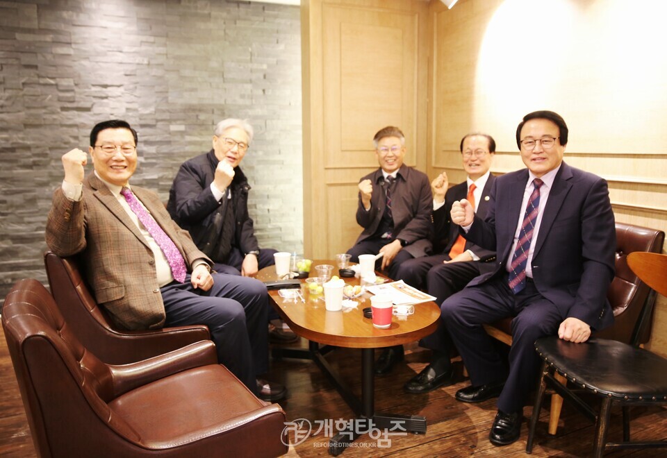 중부협의회, 2026 신년하례 및 당선자 축하감사예배 모습