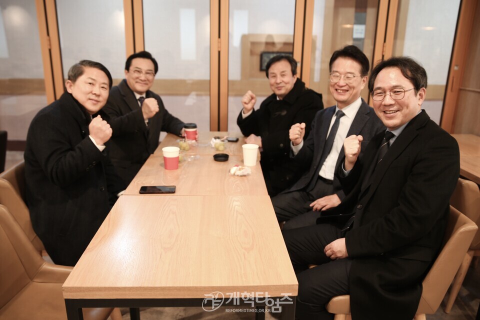 중부협의회, 2026 신년하례 및 당선자 축하감사예배 모습