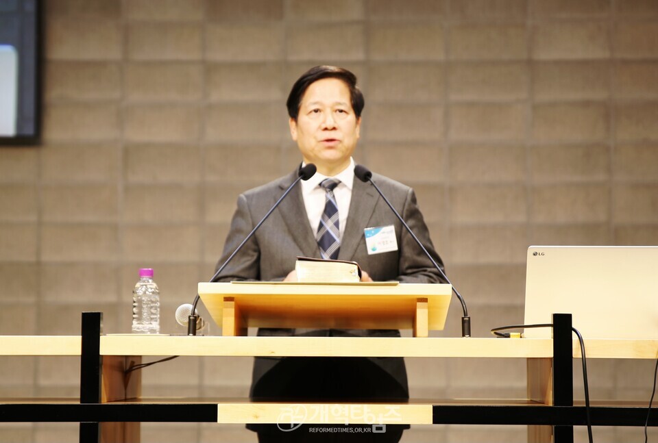 교육부 미래교육위원회, 「2026 스말로그 교사대학 개강식 및 리더 위촉식」 모습