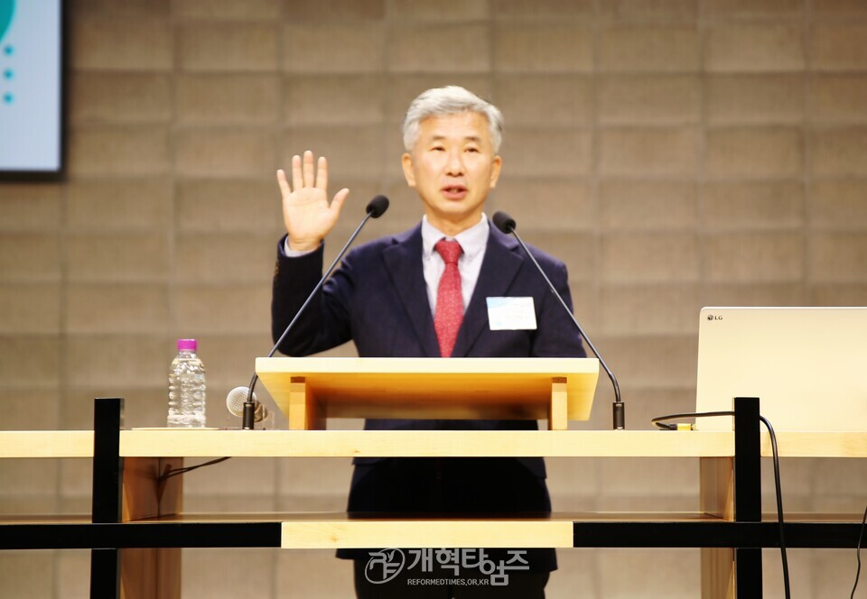 교육부 미래교육위원회, 「2026 스말로그 교사대학 개강식 및 리더 위촉식」 모습
