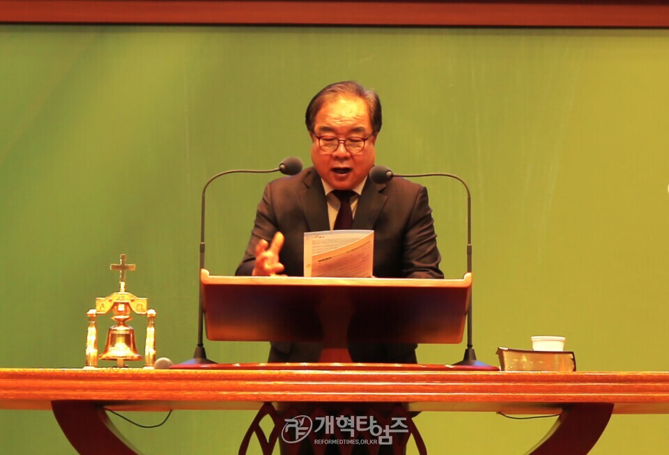 대전노회, 총회 Restart 함께 기도ㆍ함께 전도 연합기도회 모습