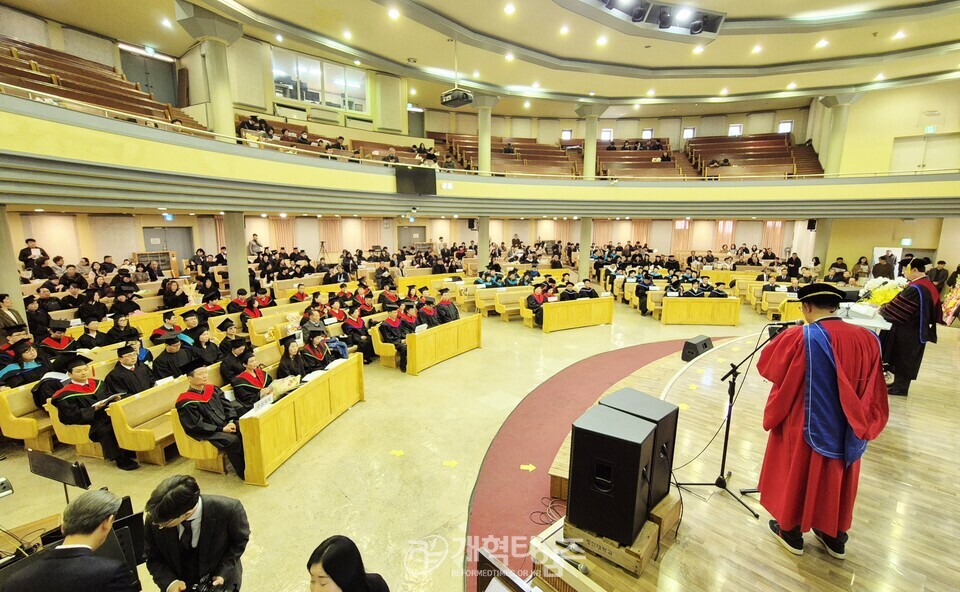 광신대, 2025학년도 전기 졸업예배 및 학위수여 모습
