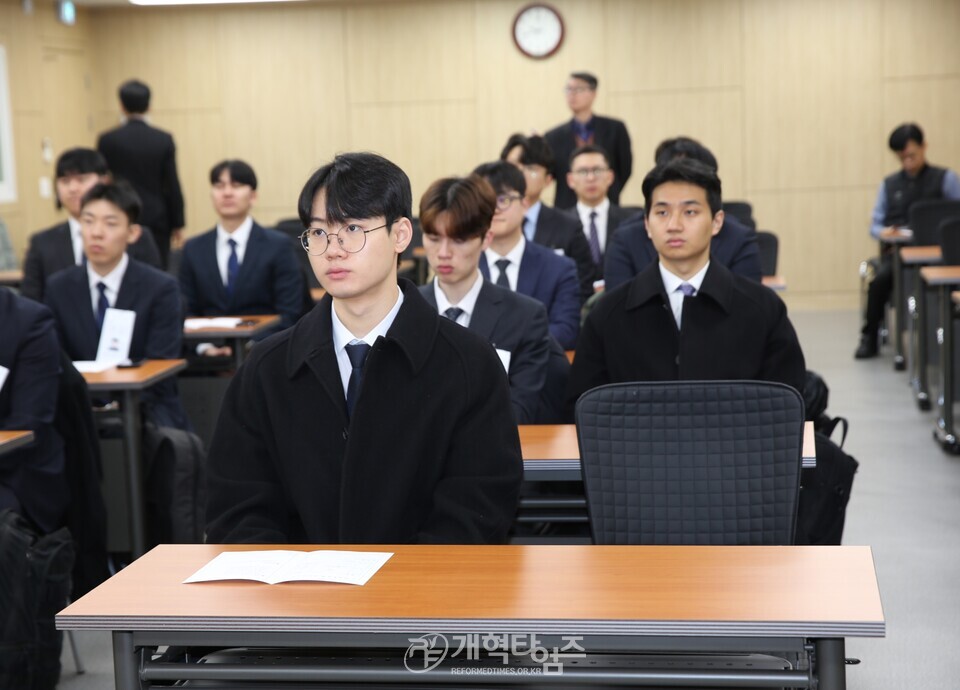 총회 고시부, 2026년도 군목 후보생 강도사 고시 모습