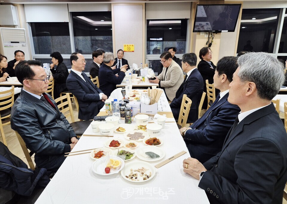 이창원 장로 모친상 장례식장 모습