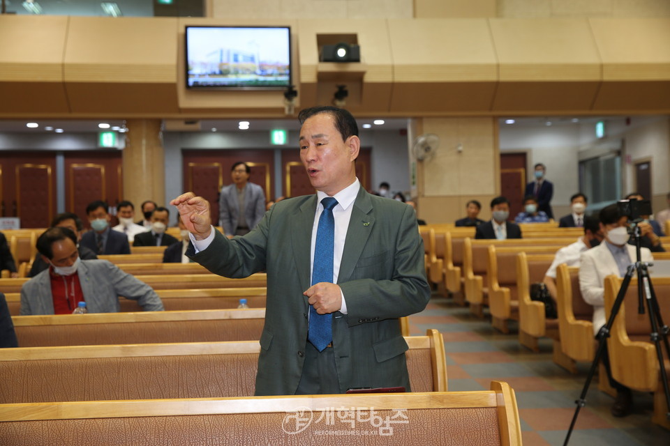 남울산노회 이성택 목사 모습