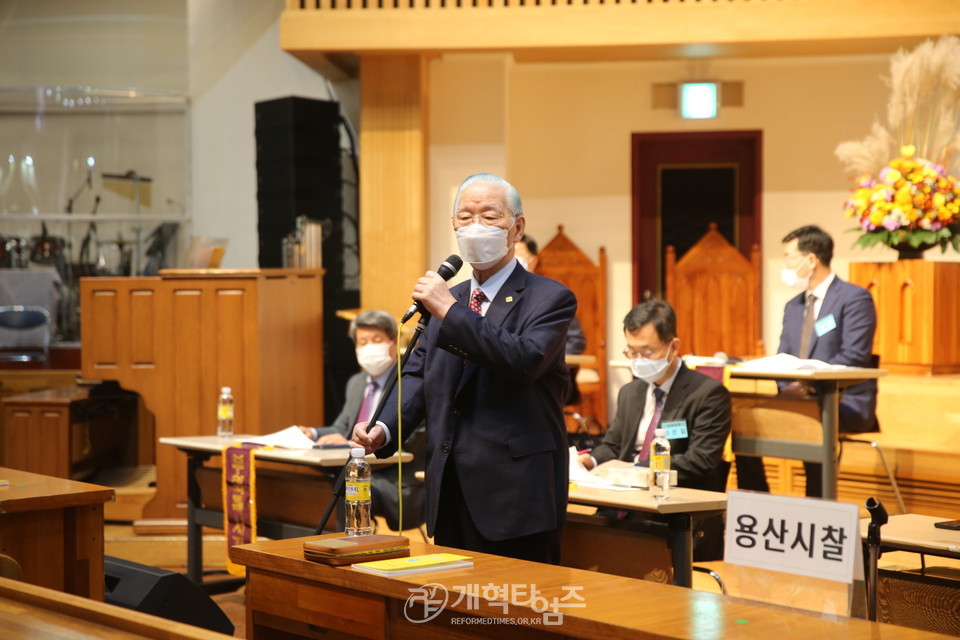 수도노회 ‘제98회 정기노회’, 증경총회장 서기행 목사 발언 모습